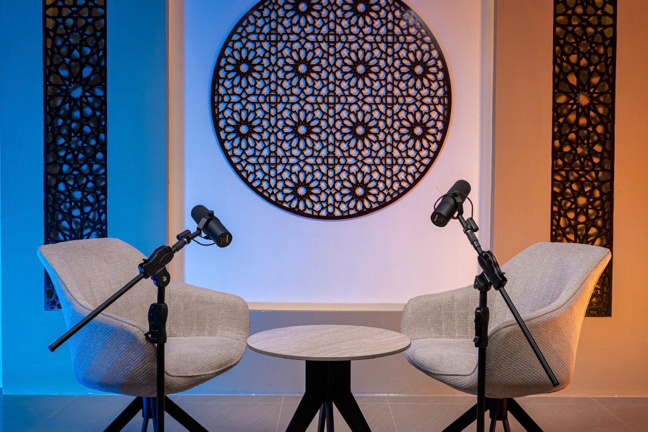 Diwan 2 — studio cover