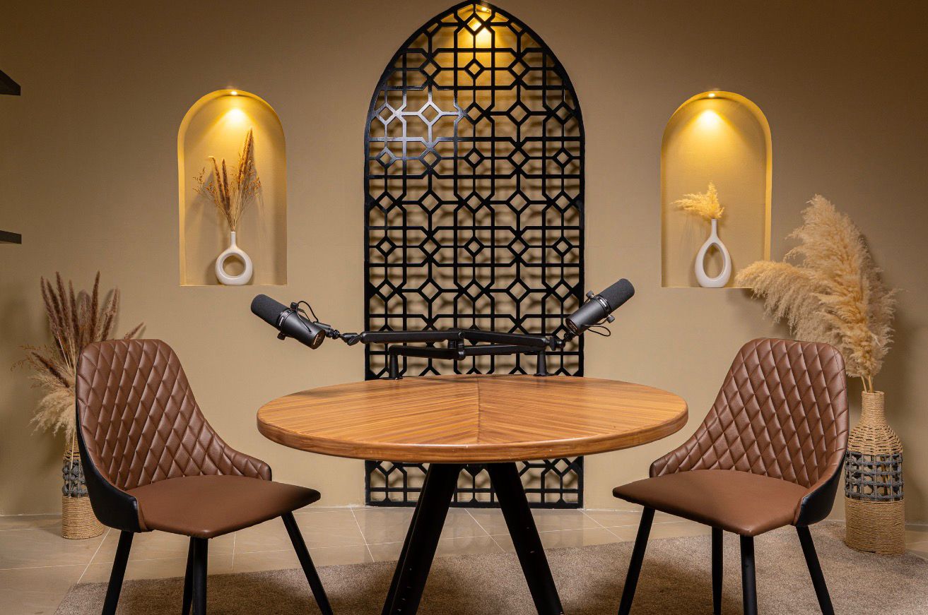 Diwan — studio cover